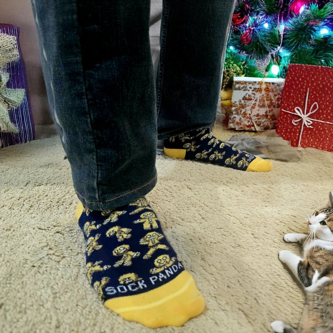 Breaking Gingerbread Man Socks from the Sock Panda (Adult Small)